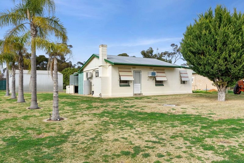 160 Holder Top Road, Holder SA 5330, Image 2