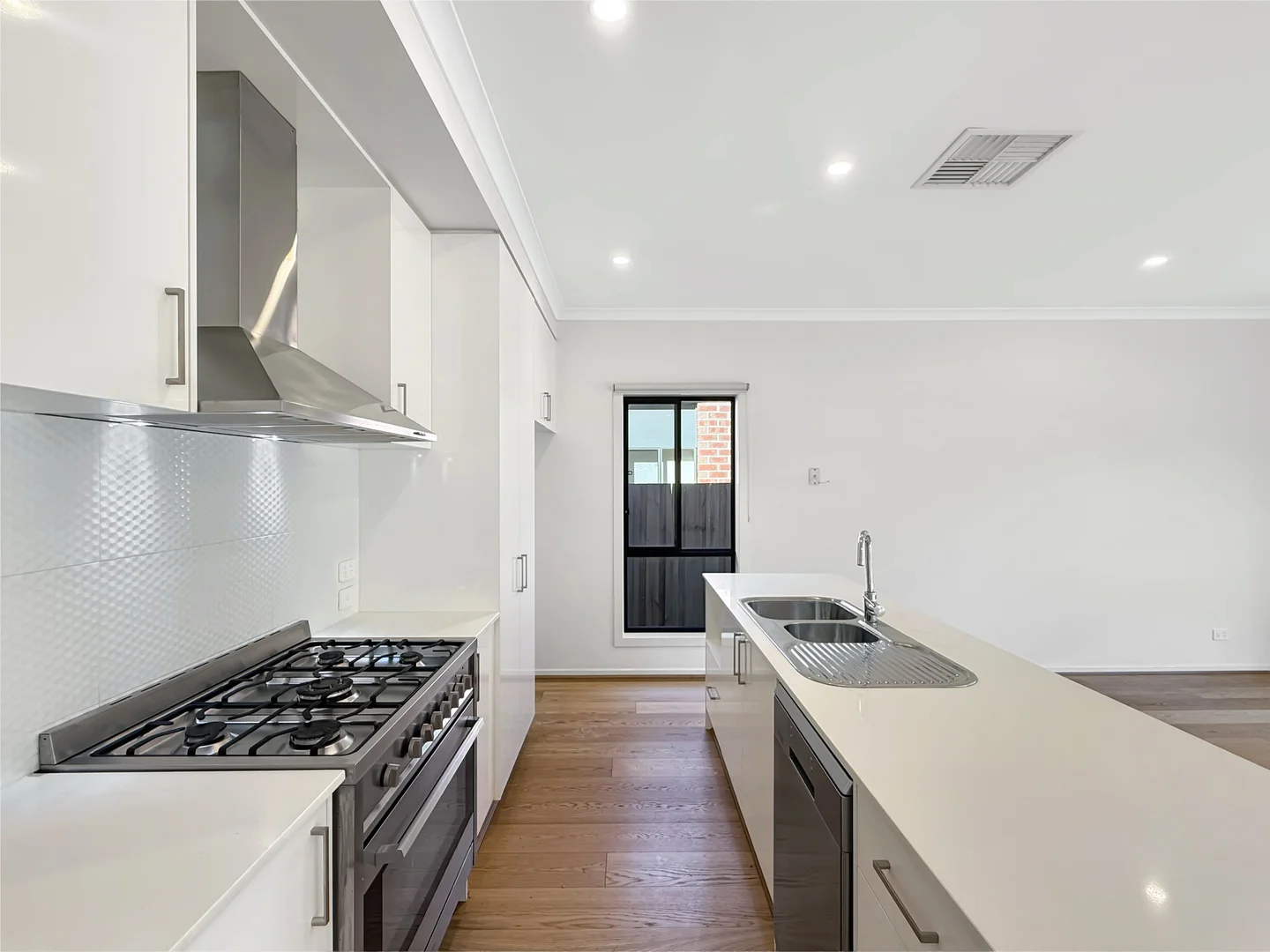 Additional image 4 of 30 Leandon Avenue, Wollert VIC 3750