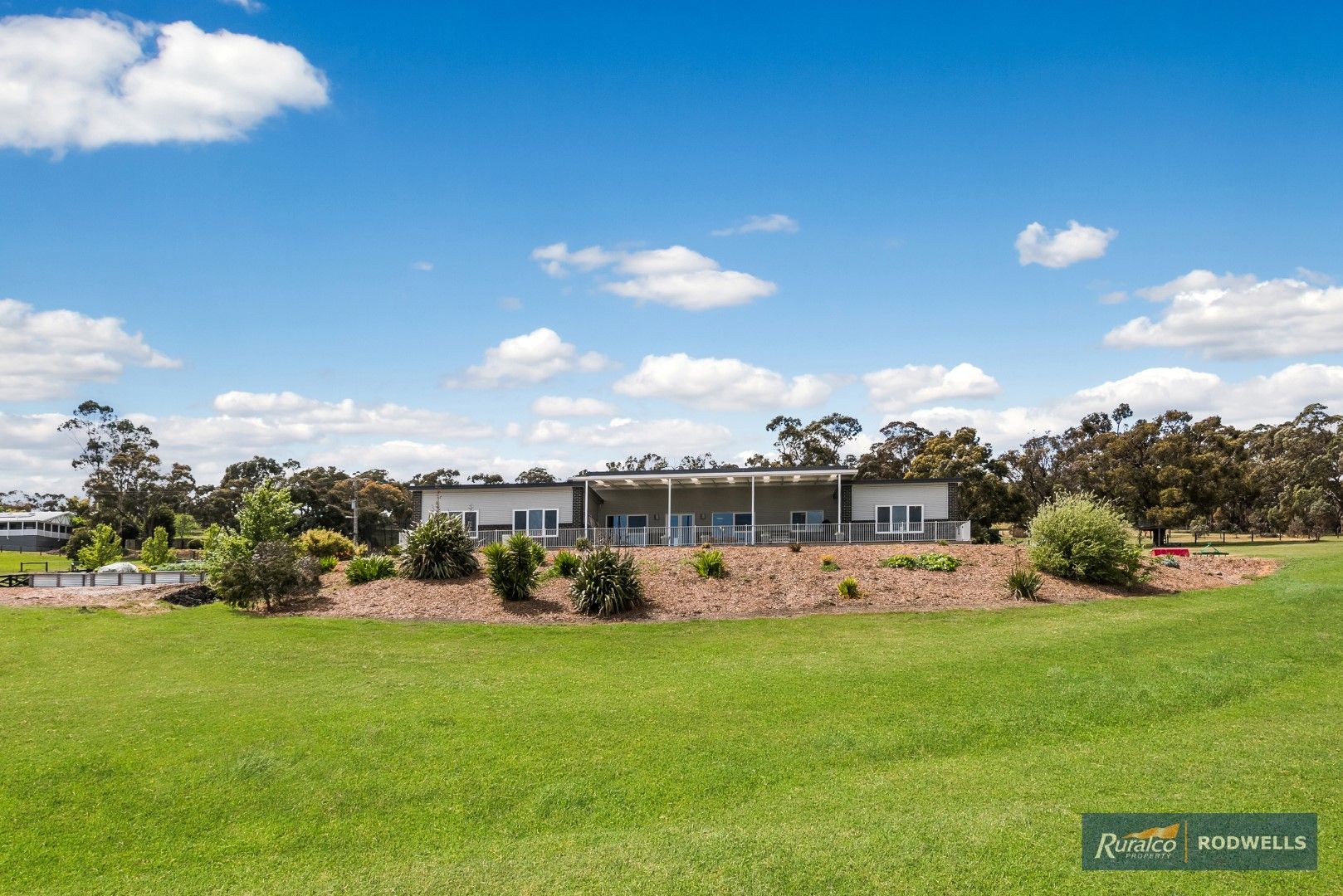 2 Melissa Court, Kilmore VIC 3764, Image 2