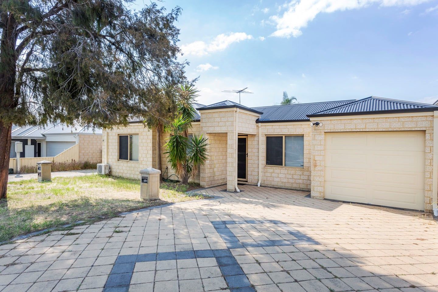 25A Maroog Way, Nollamara WA 6061, Image 0