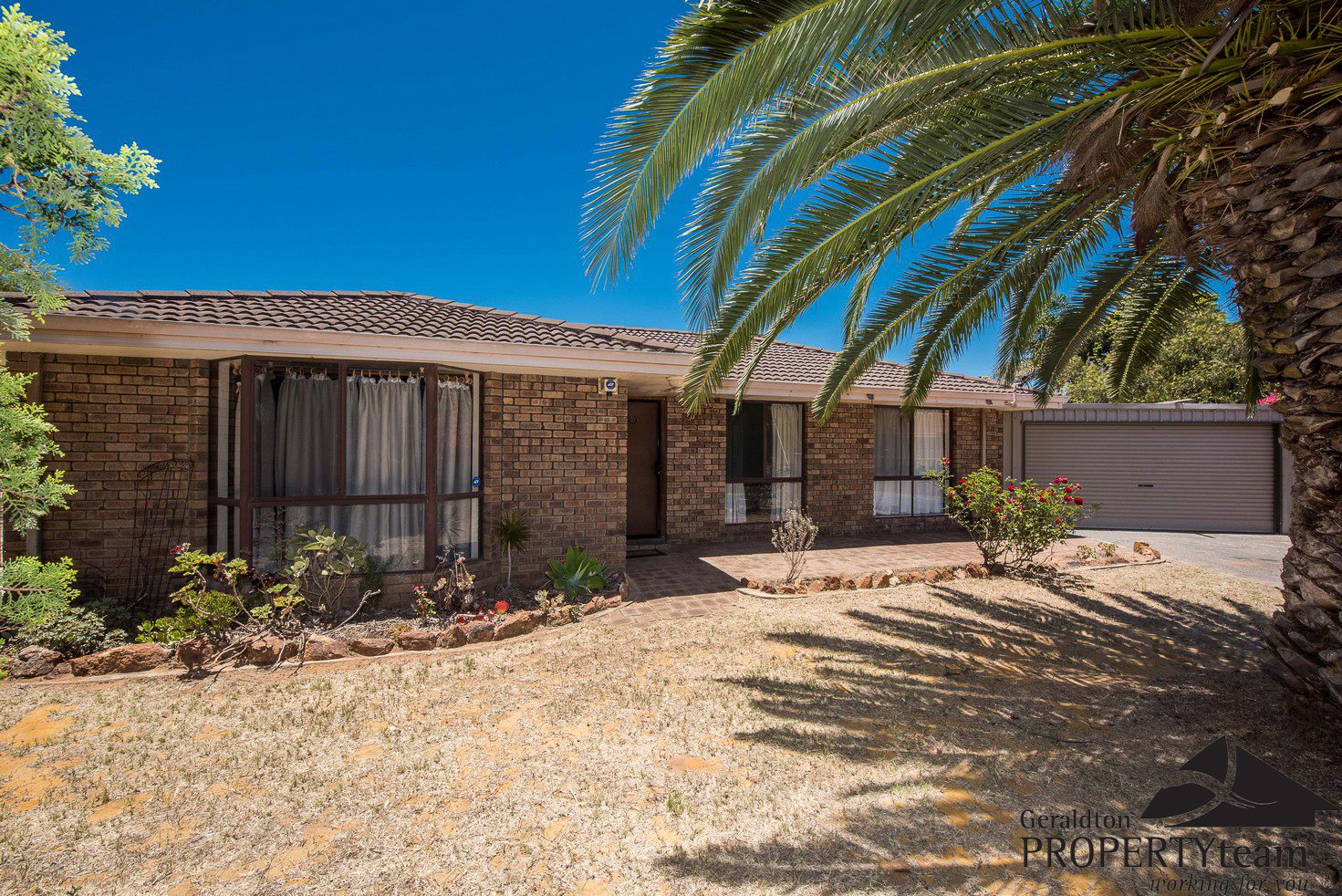 21 Broadfield Close, Utakarra WA 6530, Image 0