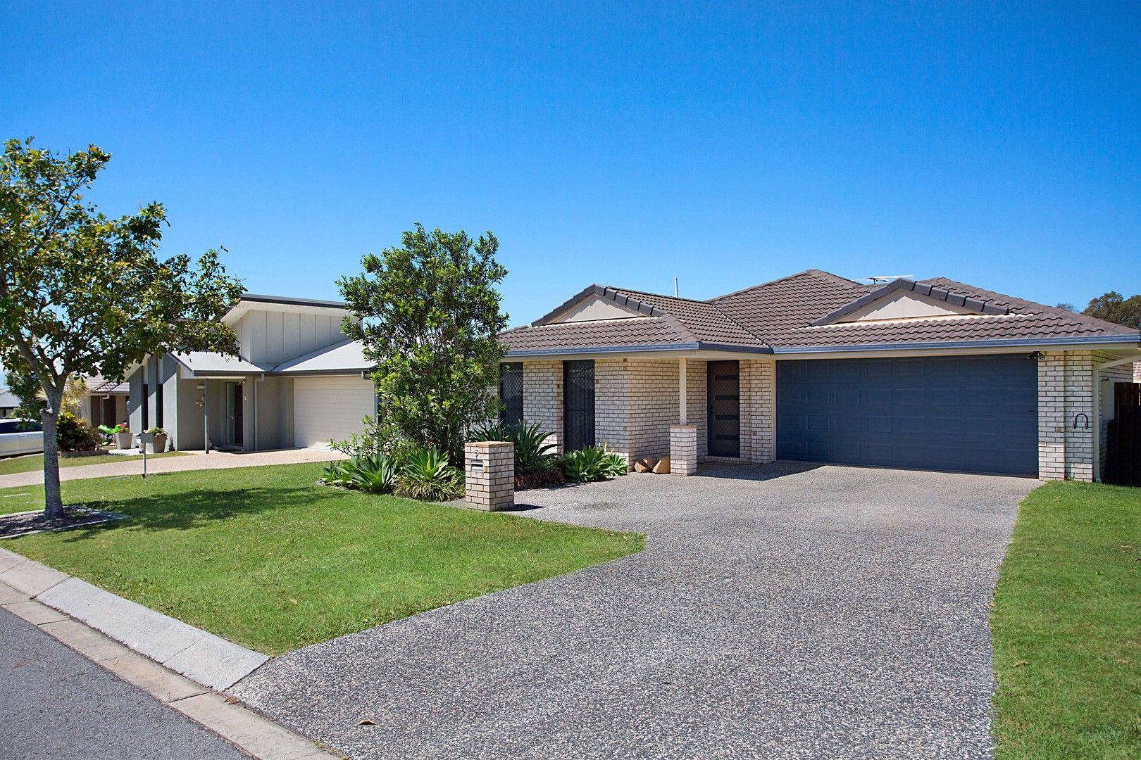 4 bedrooms House in 5 Claudia Circuit KALLANGUR QLD, 4503
