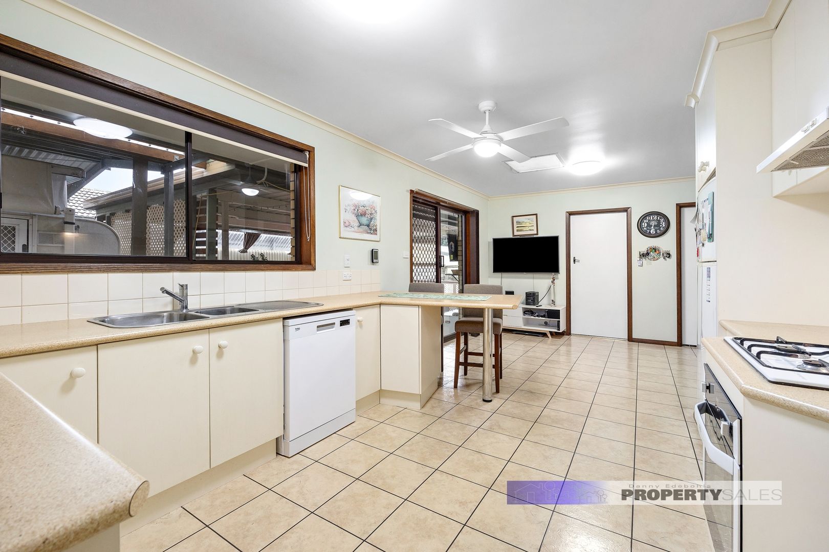 10 Paisley Street, Newborough VIC 3825, Image 2