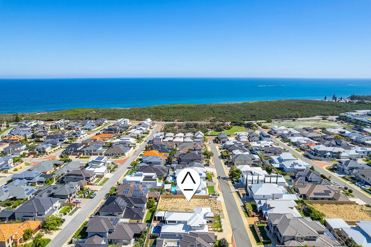7 Tulum Approach, Iluka WA 6028