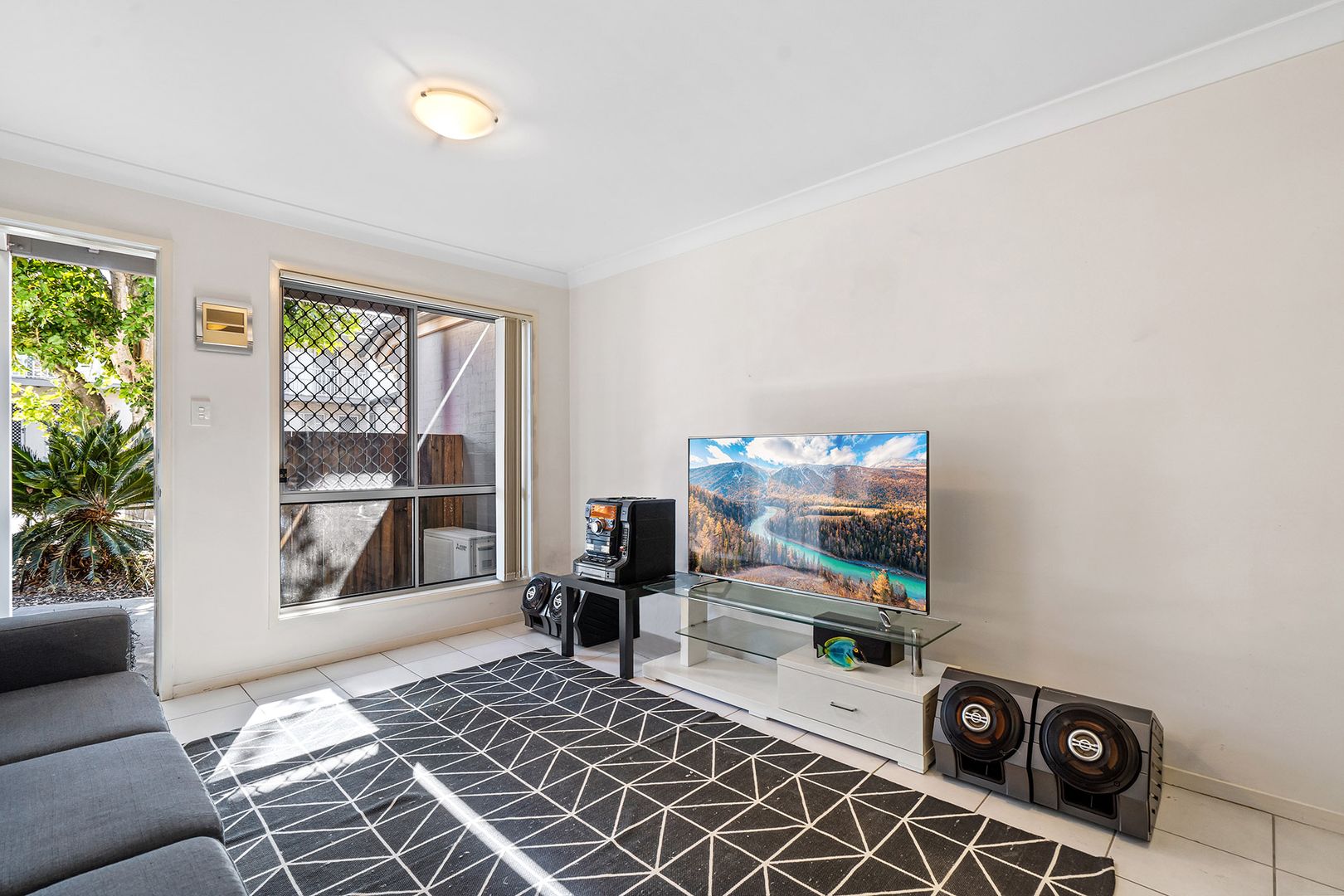 60/14 Fleet Street, Browns Plains QLD 4118, Image 2