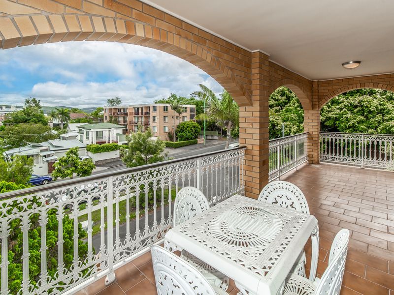 4 bedrooms House in 234 Boundary Street WEST END QLD, 4101