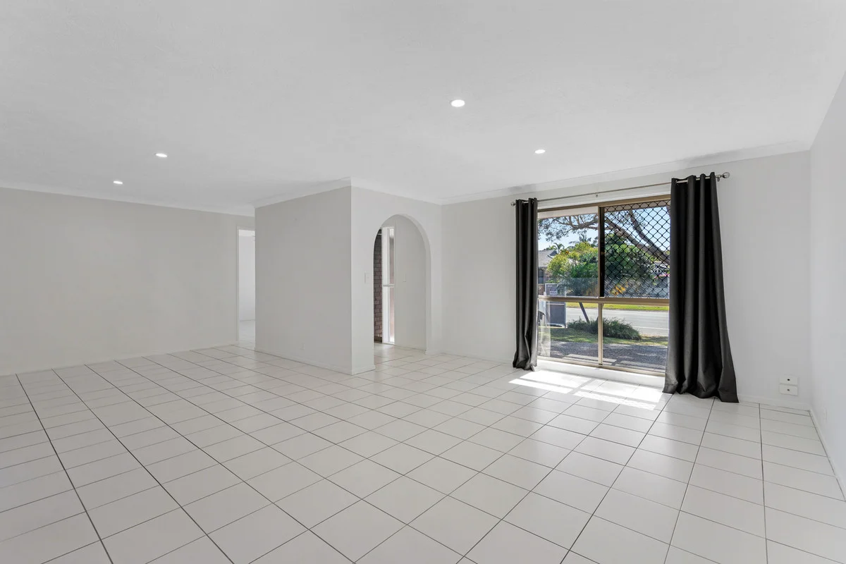 Additional image 4 of 12 Barrier Reef Drive, Mermaid Waters QLD 4218