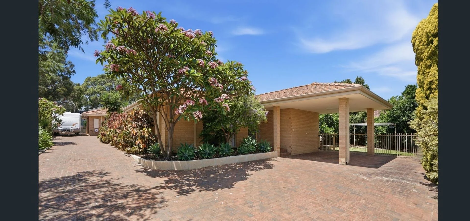 2/13 Luffingham St, Melville WA 6156