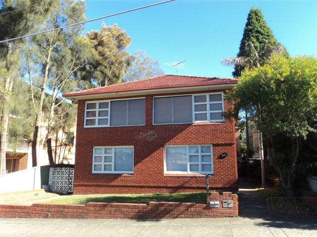 2 bedrooms Apartment / Unit / Flat in 3/51 Gladstone Street KOGARAH NSW, 2217