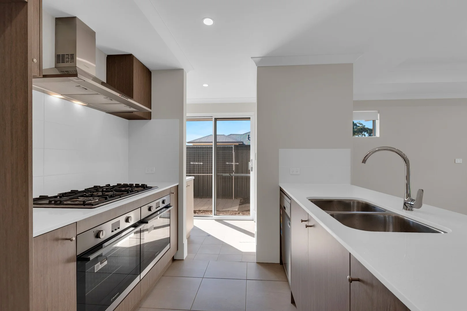 10 Farncomb Street, Byford WA 6122