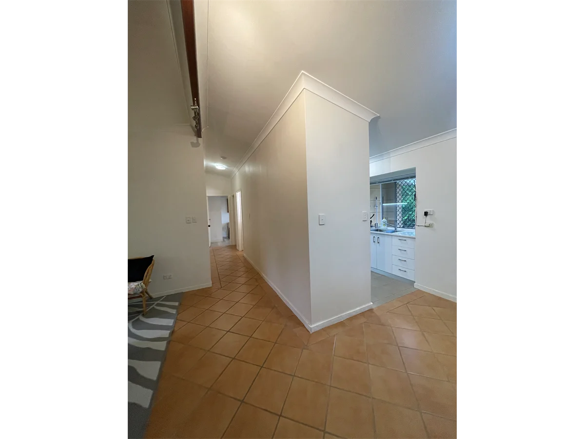 Additional image 8 of Manoora QLD 4870