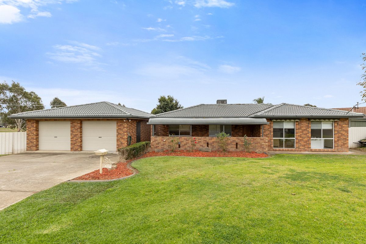 2 Truscott Drive, Ashmont NSW 2650, Image 0