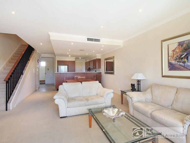 2/24-30 Moore Street, Armidale NSW 2350, Image 1