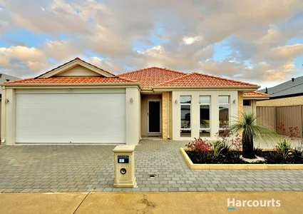 37 Aquamarine Parade, Karnup WA 6176