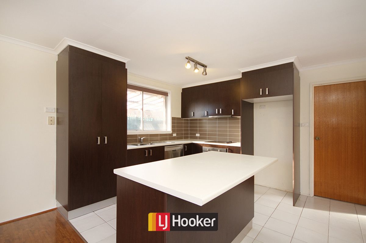 7 McCarthy Place, Charnwood ACT 2615, Image 2