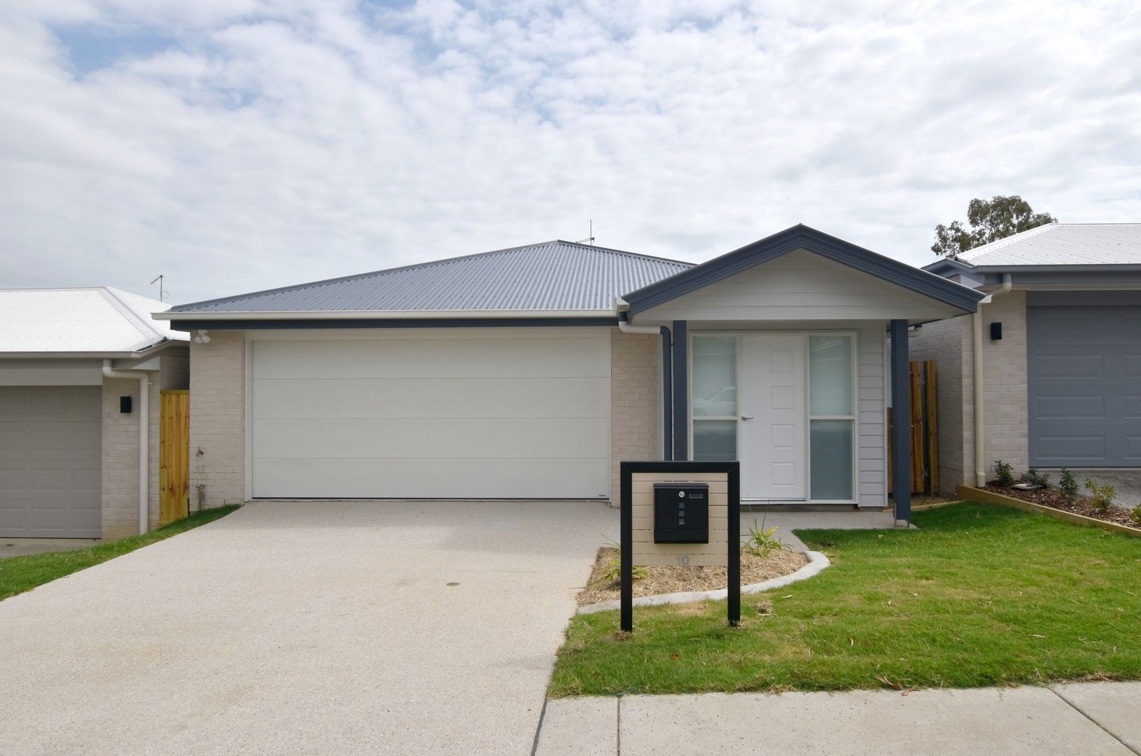 3 bedrooms House in 10 Aurora Road TANNUM SANDS QLD, 4680