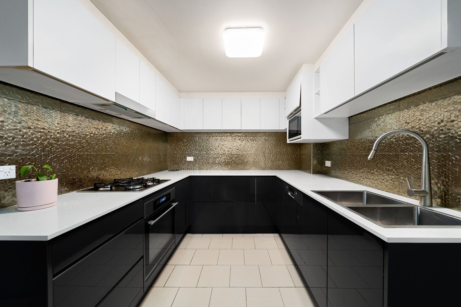 2 bedrooms Apartment / Unit / Flat in Level 1, 5/52-58 Parramatta Road HOMEBUSH NSW, 2140