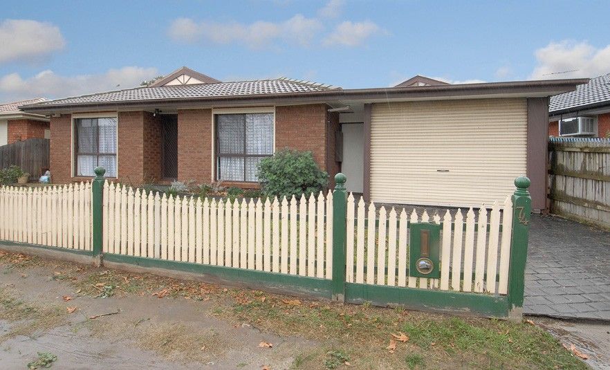 74 Grantham Parade, St Albans Property History & Address Research