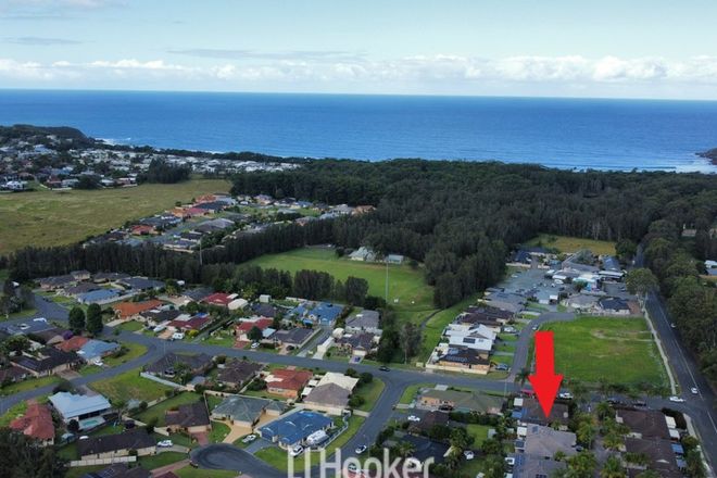 Picture of 8/2 James Foster Drive, HALLIDAYS POINT NSW 2430