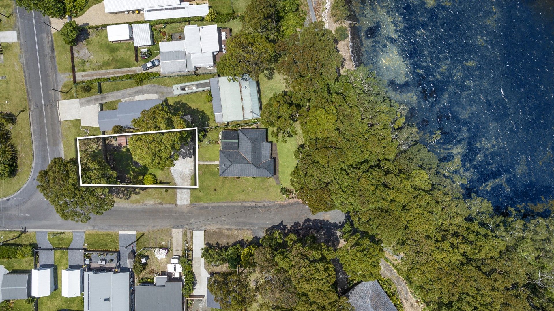 223 Loralyn Avenue, Sanctuary Point NSW 2540 Domain