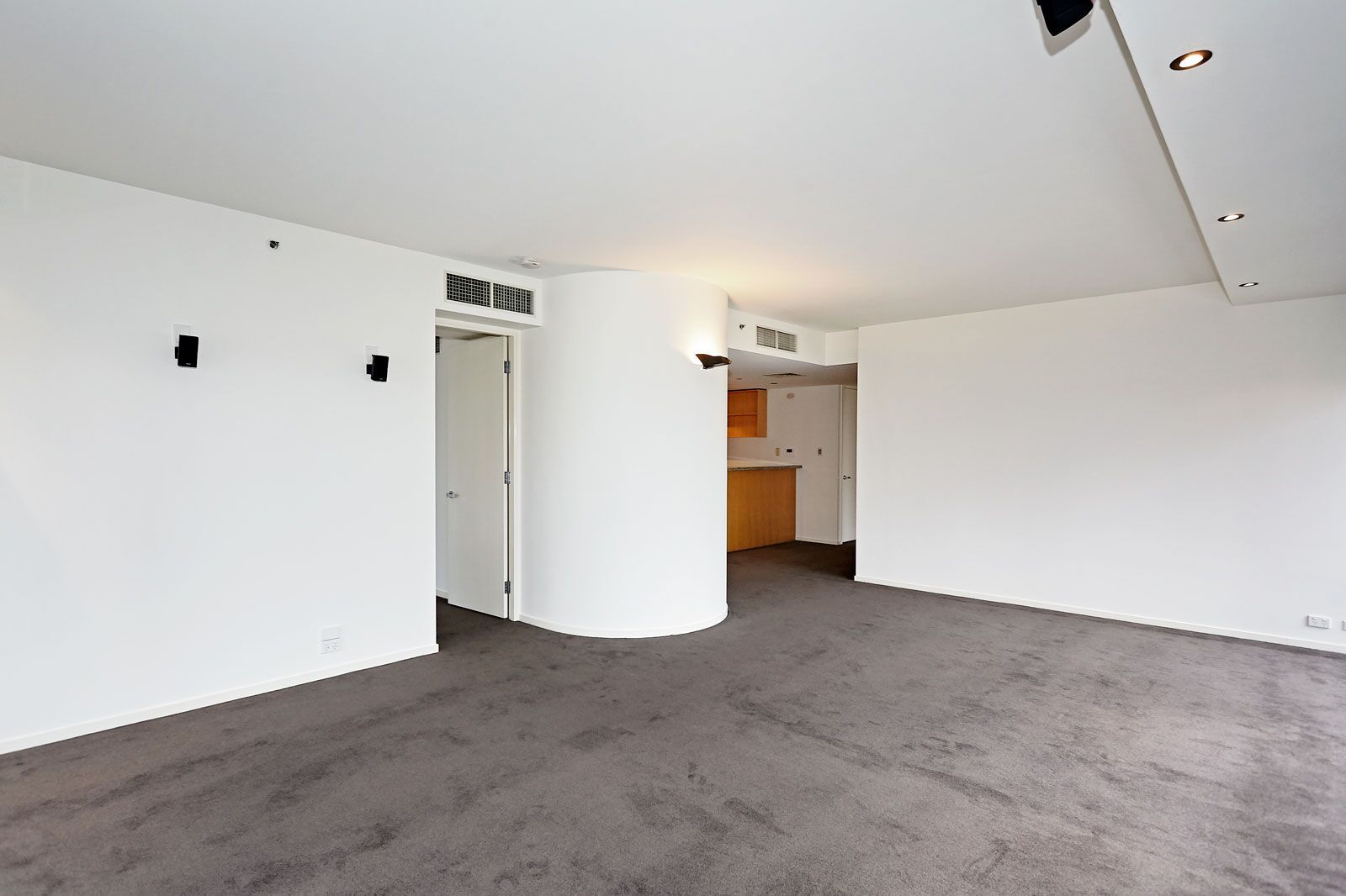 191/299 Queen Street, Melbourne VIC 3000 Apartment For Rent 1,125 Domain