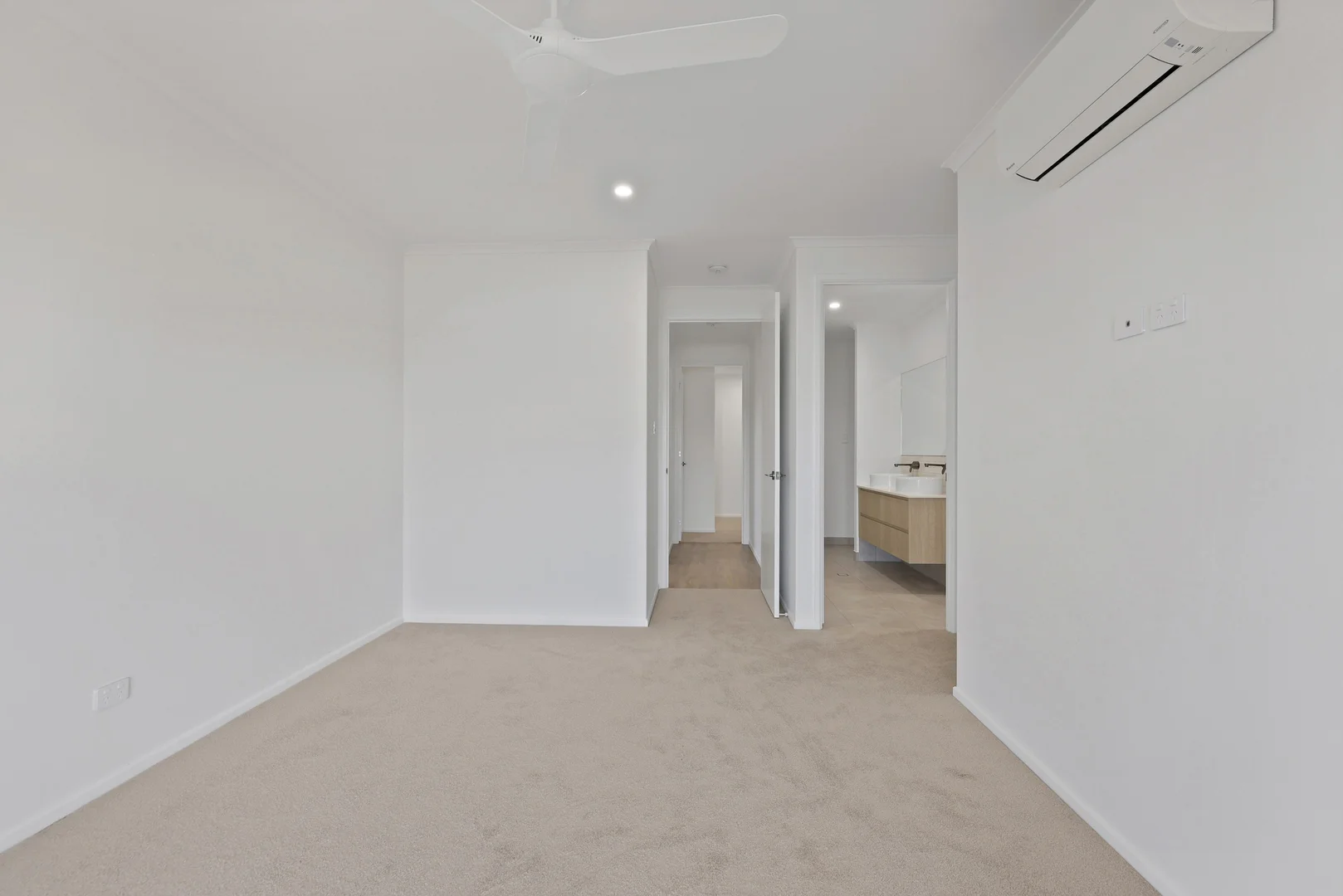 Additional image 11 of 16 Lakeside Way, Andergrove QLD 4740