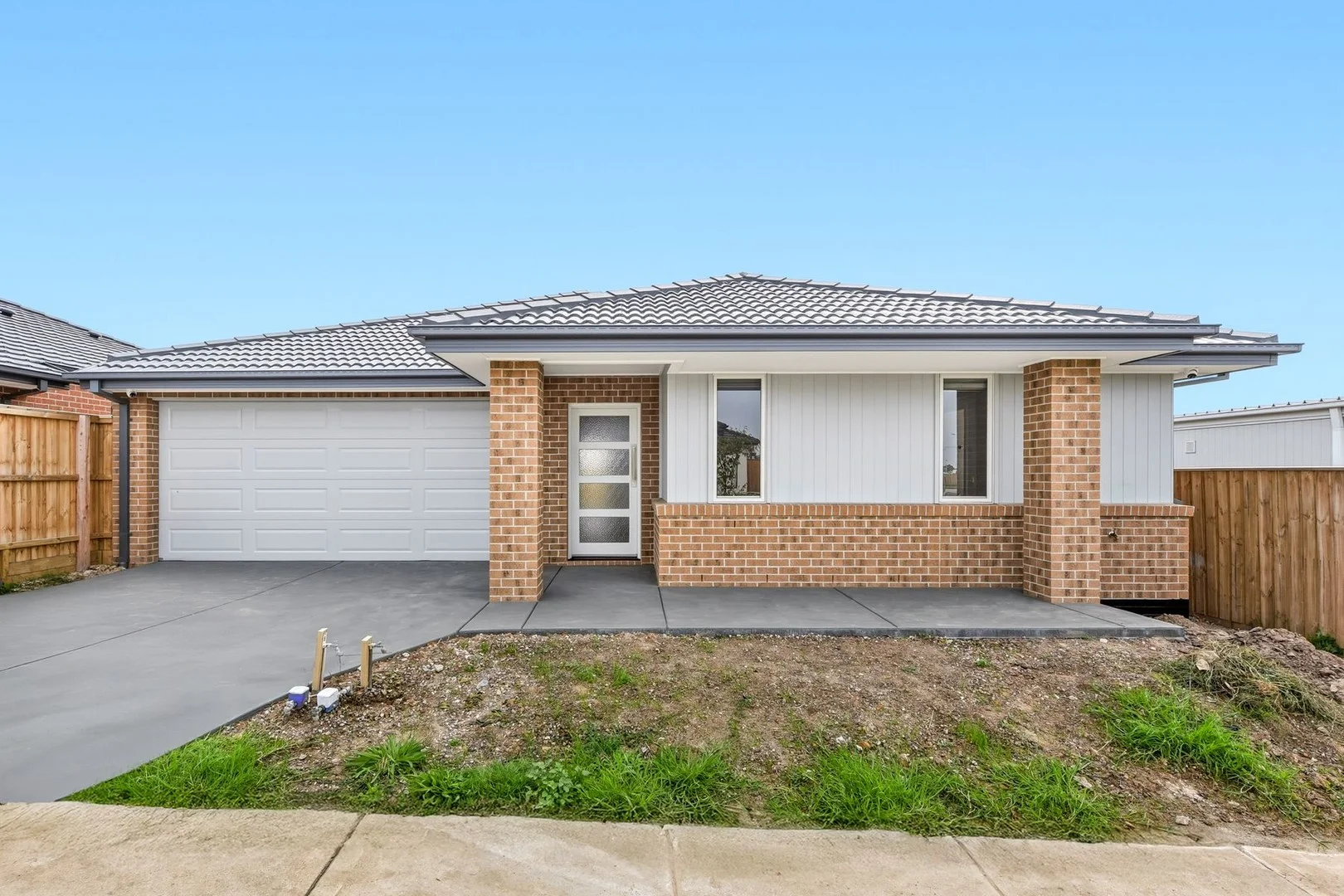 19 Pebble Road, Pakenham VIC 3810