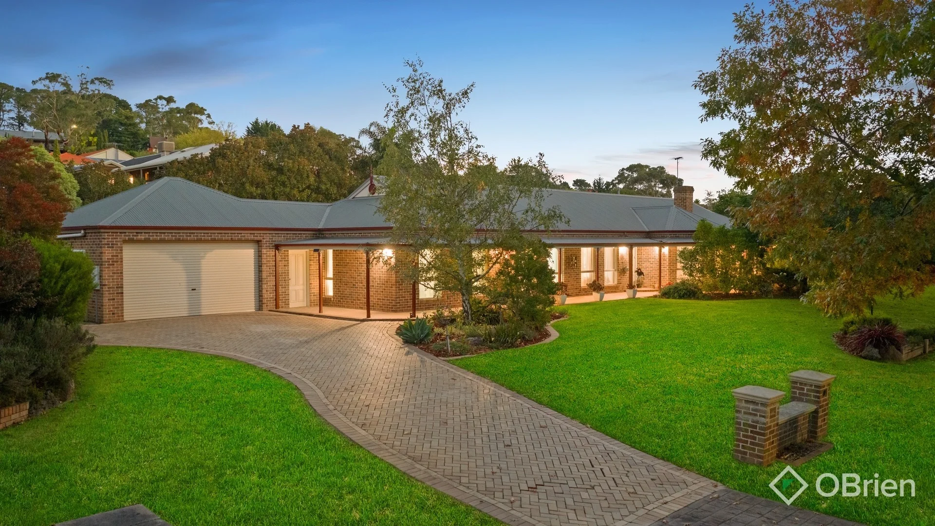 10 Parkside Boulevard, Lysterfield South VIC 3156