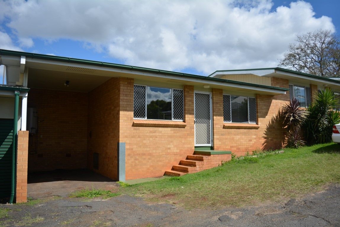 2 bedrooms Apartment / Unit / Flat in 2/81 Mort Street TOOWOOMBA CITY QLD, 4350