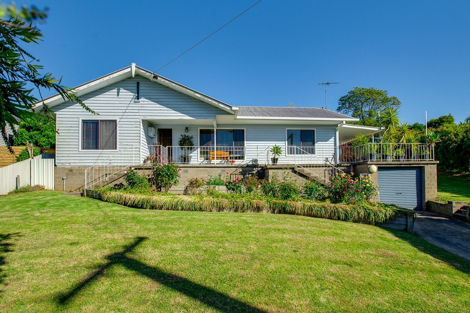 23 QUEEN ELIZABETH DRIVE, Tallangatta VIC 3700, Image 0