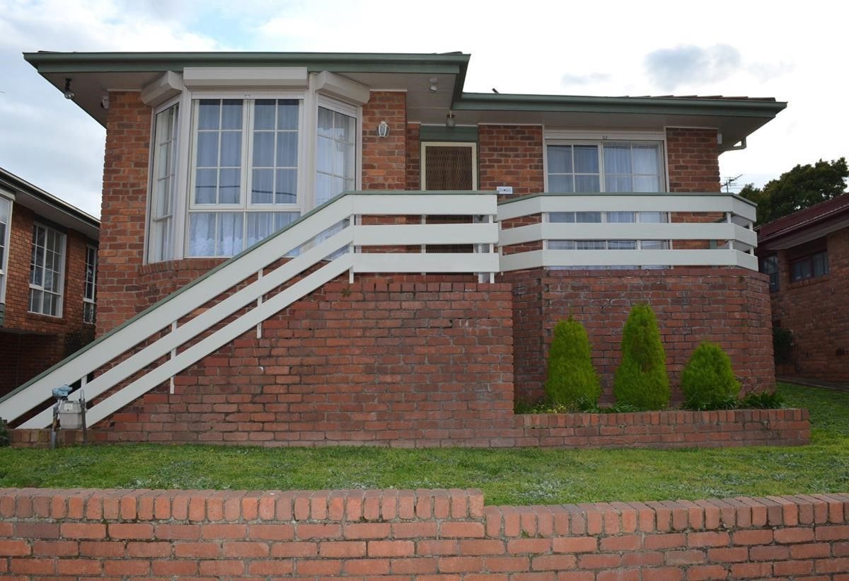 3 bedrooms House in 2/113 Normanby Road KEW VIC, 3101