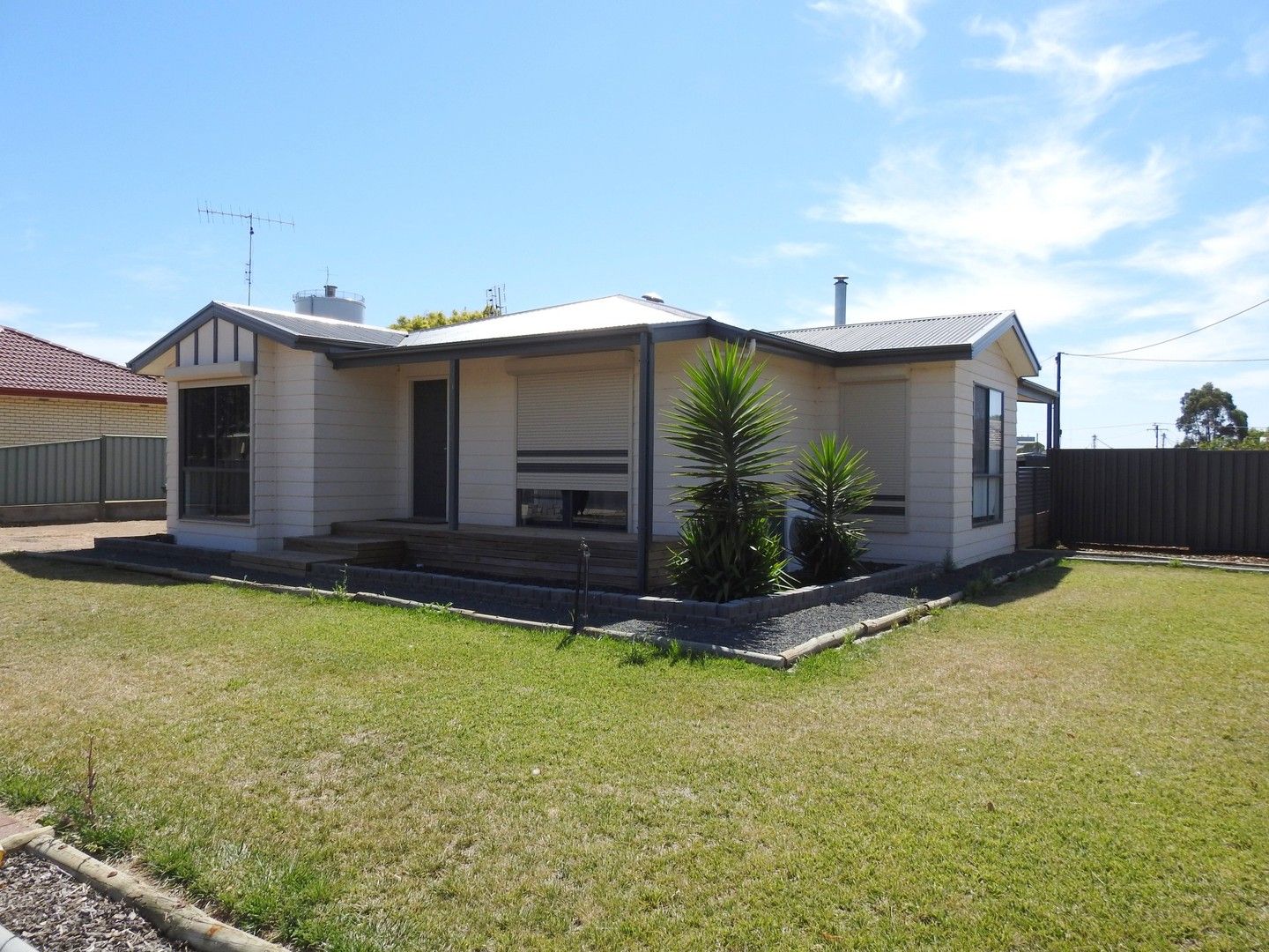 16 Haynes Street, Bordertown SA 5268, Image 0