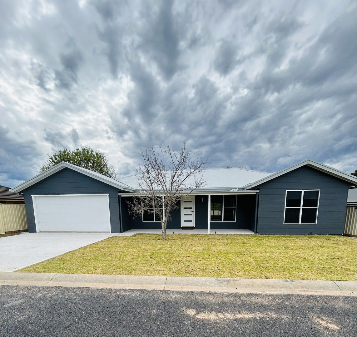 3 bedrooms House in 2 Clare Court MUDGEE NSW, 2850