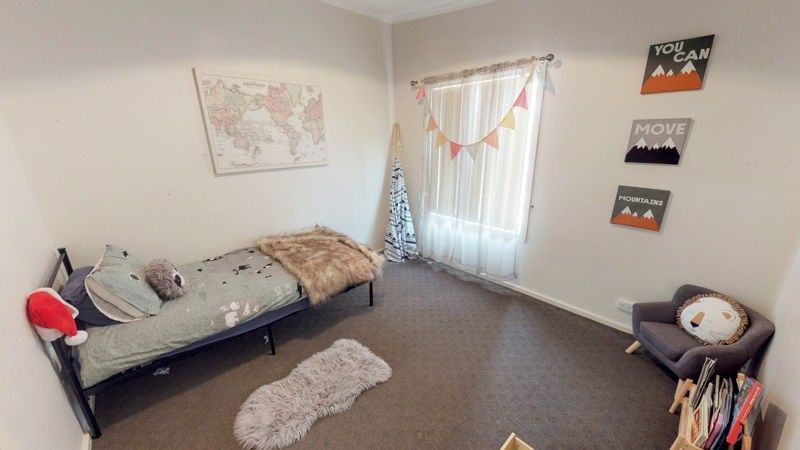 9 & 9A Thomas St, Junee NSW 2663, Image 2