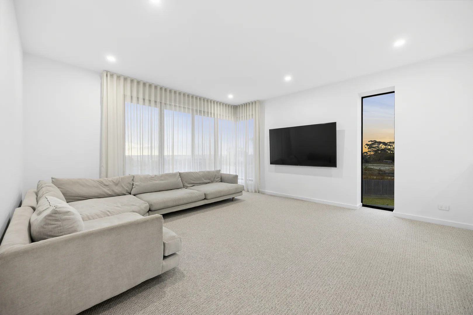 Additional image 10 of 32-34 Queensridge Grove, Fyansford VIC 3218