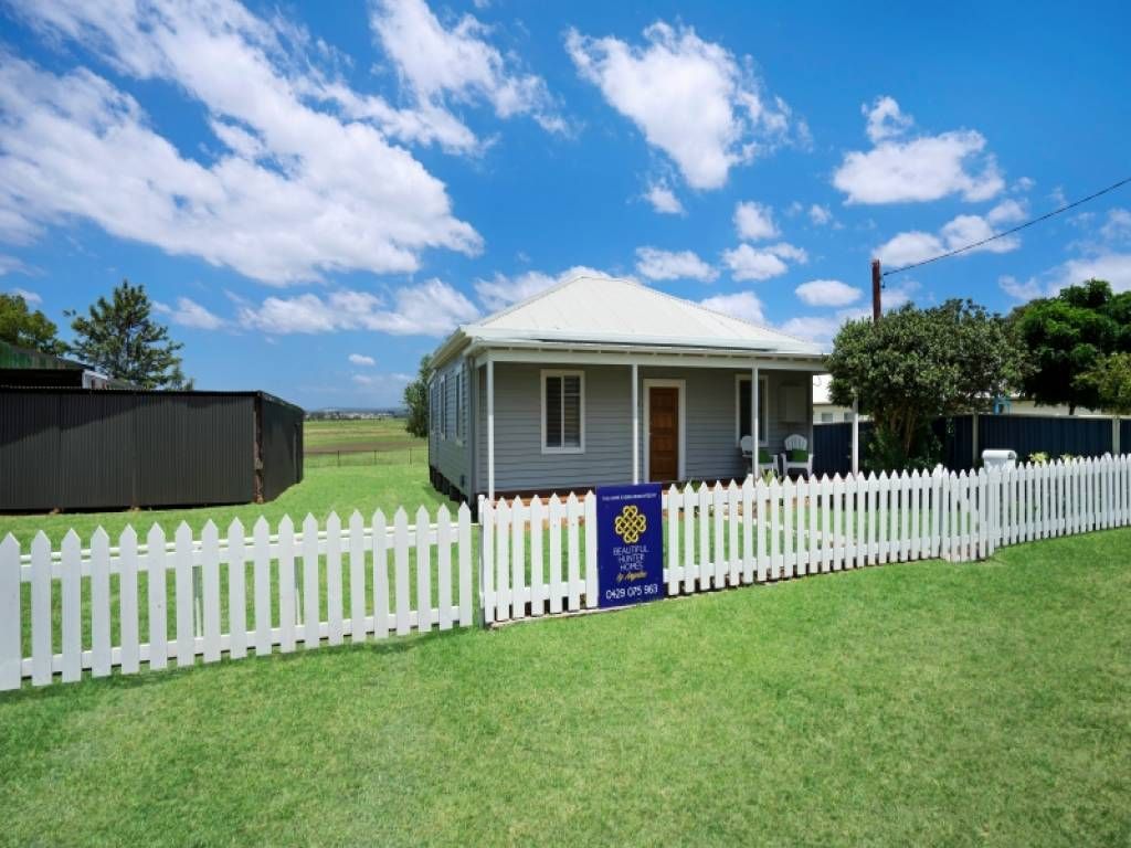 8 Duckenfield Road, Morpeth NSW 2321