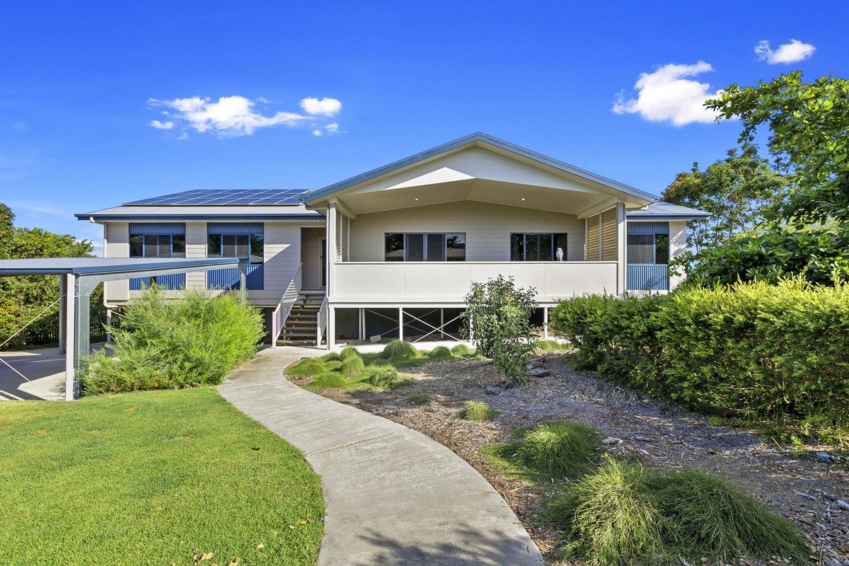 5 bedrooms House in 47-49 Parview Drive CRAIGNISH QLD, 4655