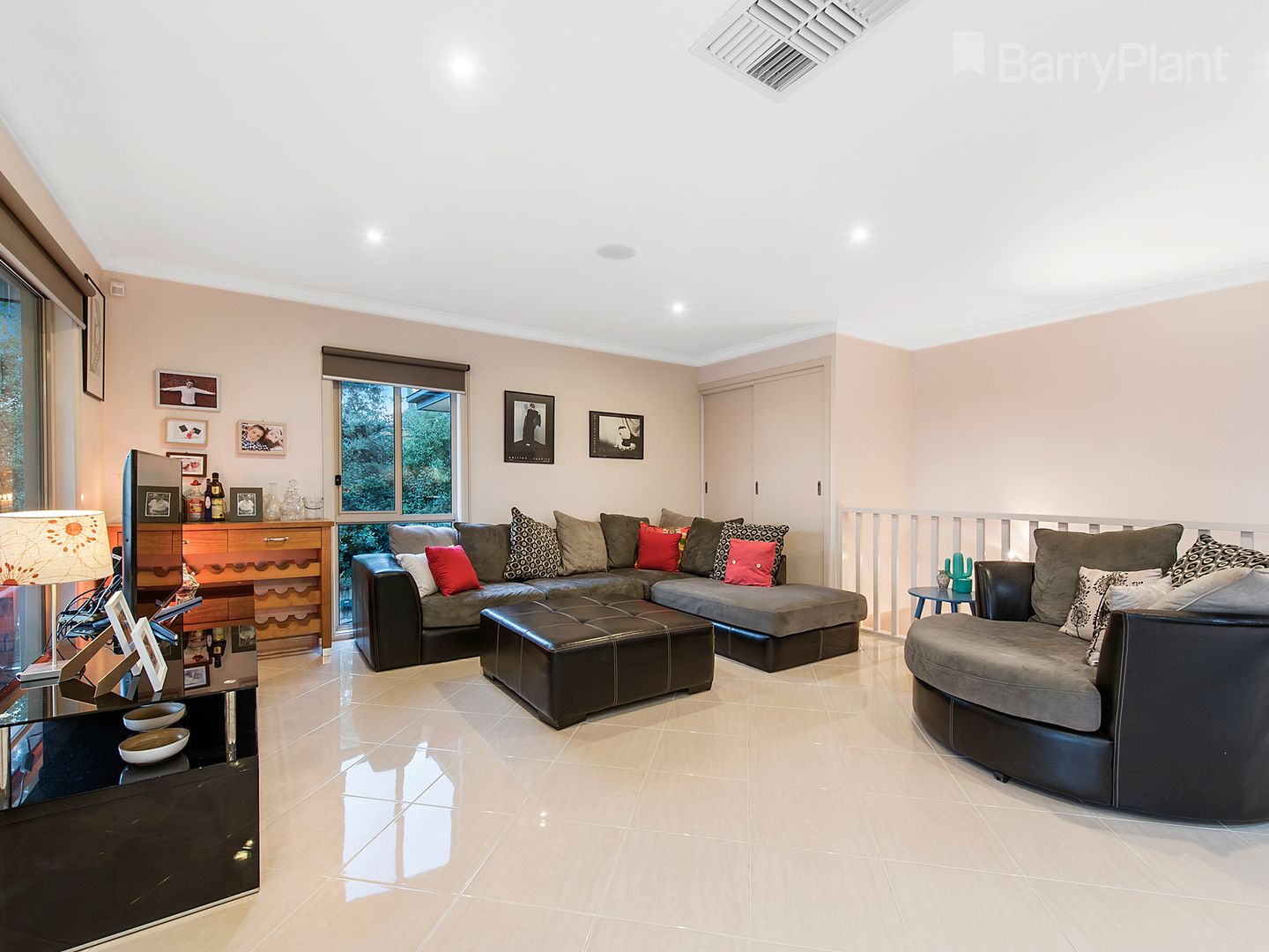 2/23 Parker Avenue, Boronia VIC 3155, Image 2