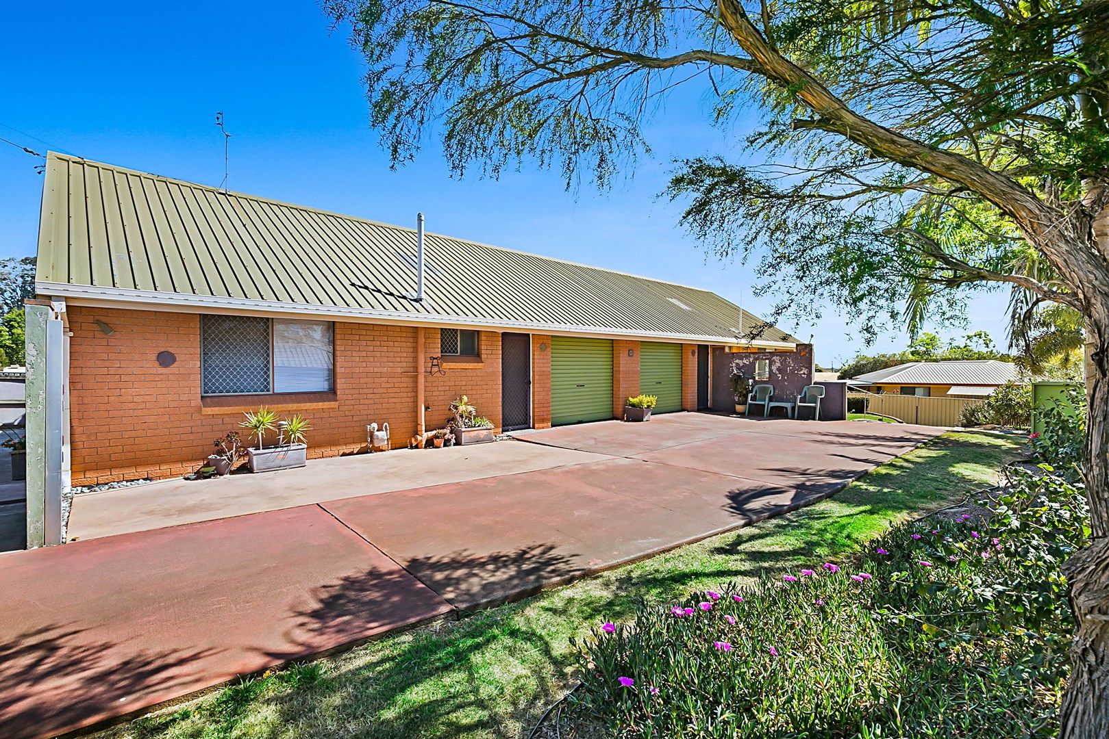 15 Truscott Street, Wilsonton QLD 4350, Image 0