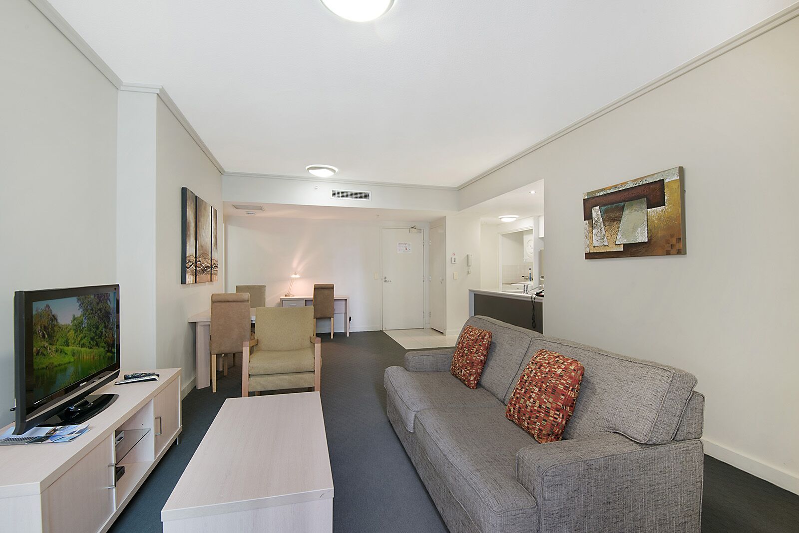 608/108 Albert Street, Brisbane City QLD 4000, Image 2