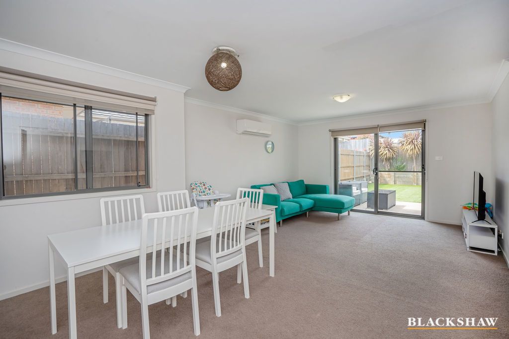 37 Daramoolen Street, Ngunnawal ACT 2913, Image 2