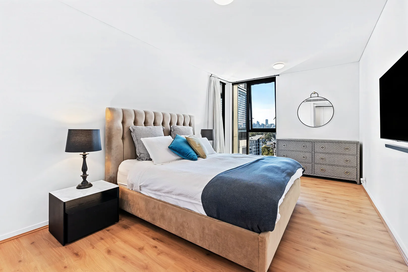 Additional image 6 of 1206/1 Sterling Circuit, Camperdown NSW 2050