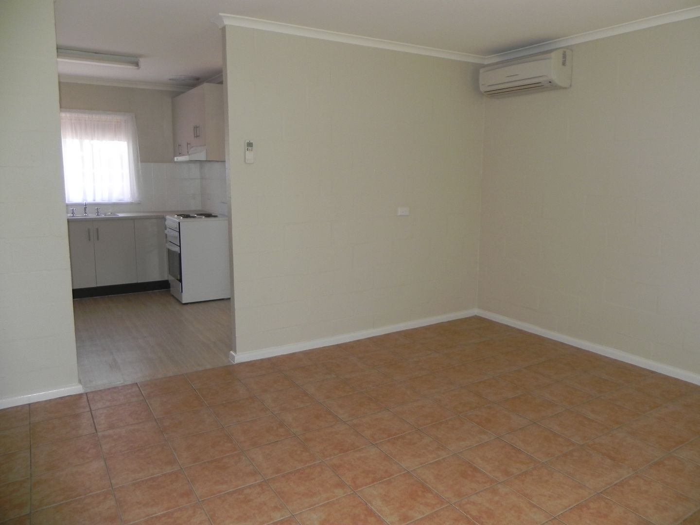 5/73 Church Street, Yass NSW 2582, Image 2