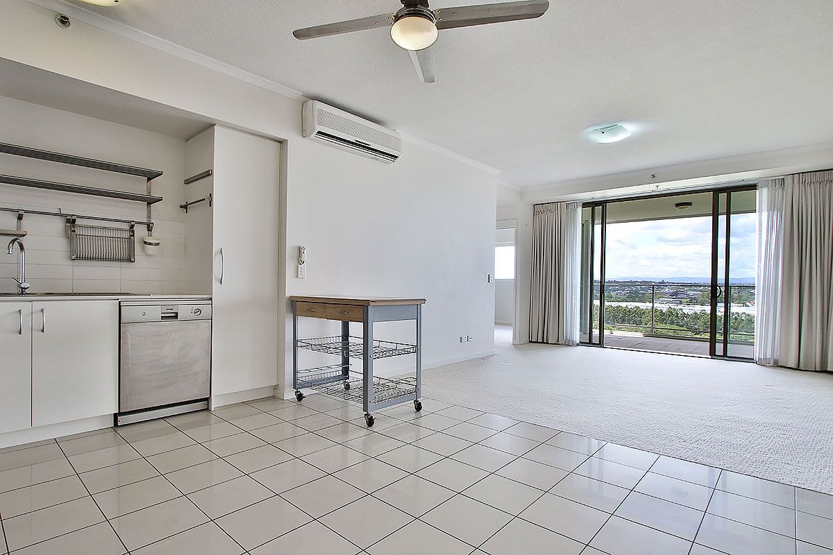 3 bedrooms Townhouse in 804/11 Ellenborough Street WOODEND QLD, 4305