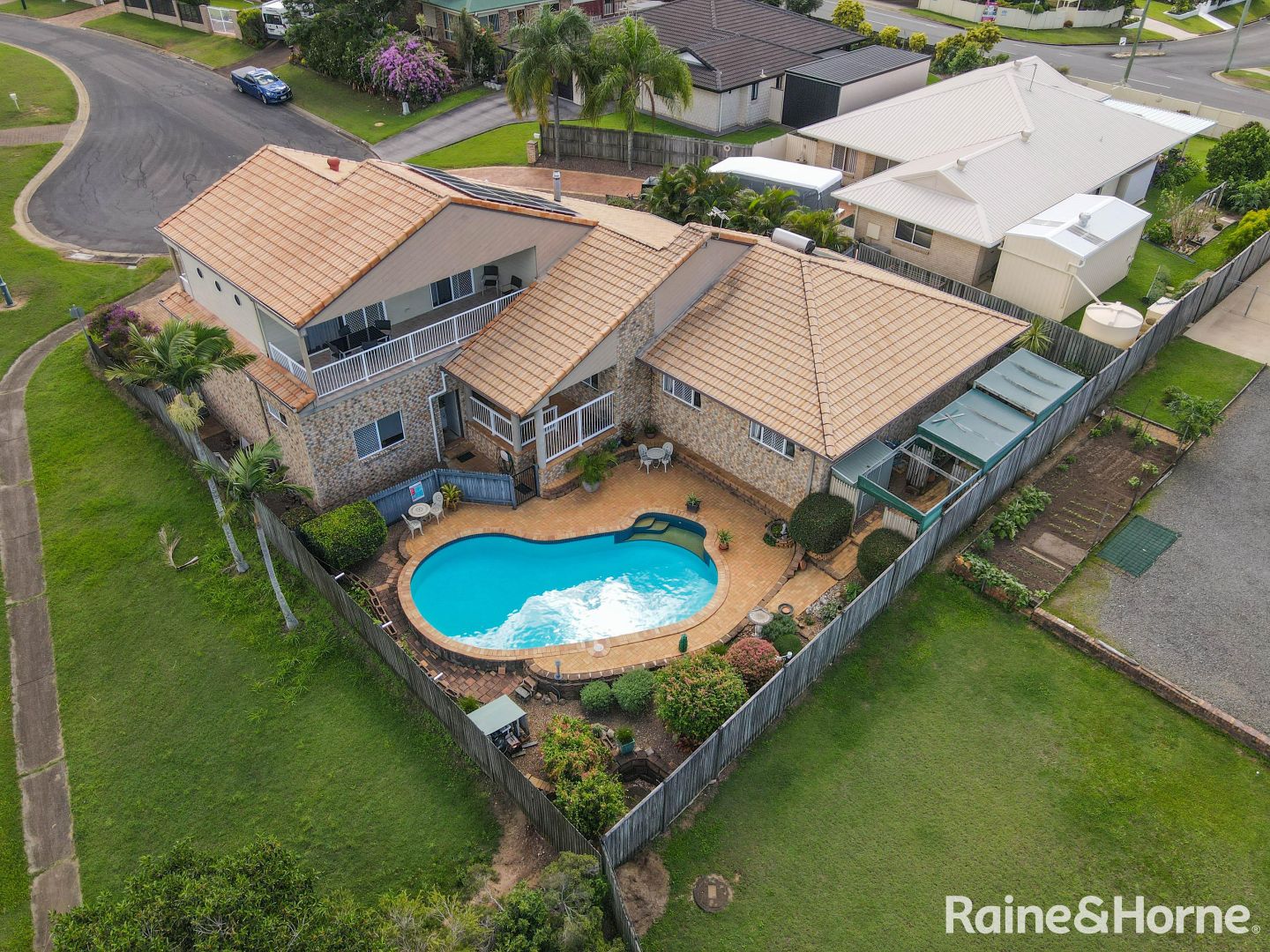 14 Hoberg Court, Kawungan QLD 4655, Image 2