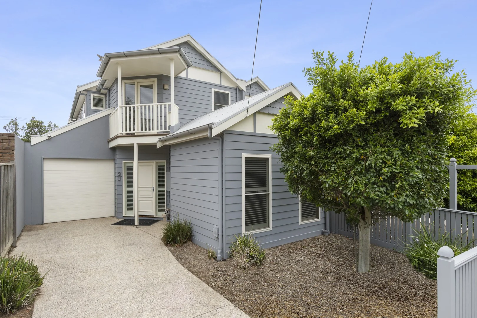 6 Clarke Street, Newtown VIC 3220