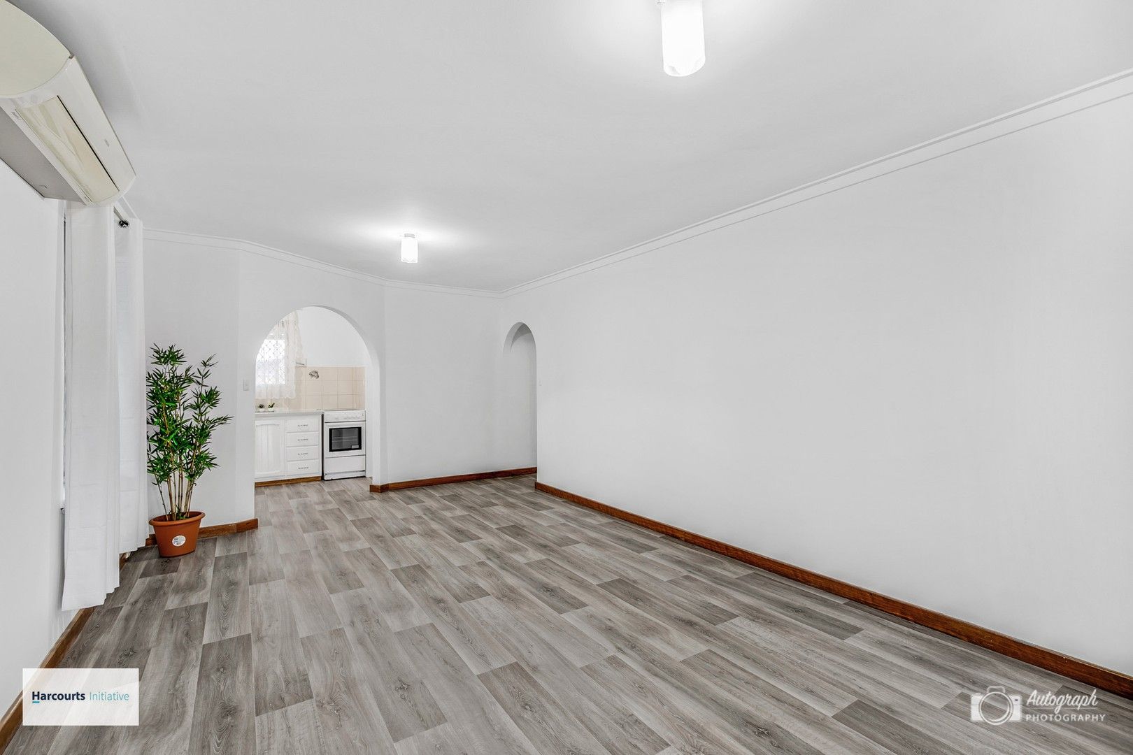 3 bedrooms House in 17 Nelligan Avenue GIRRAWHEEN WA, 6064