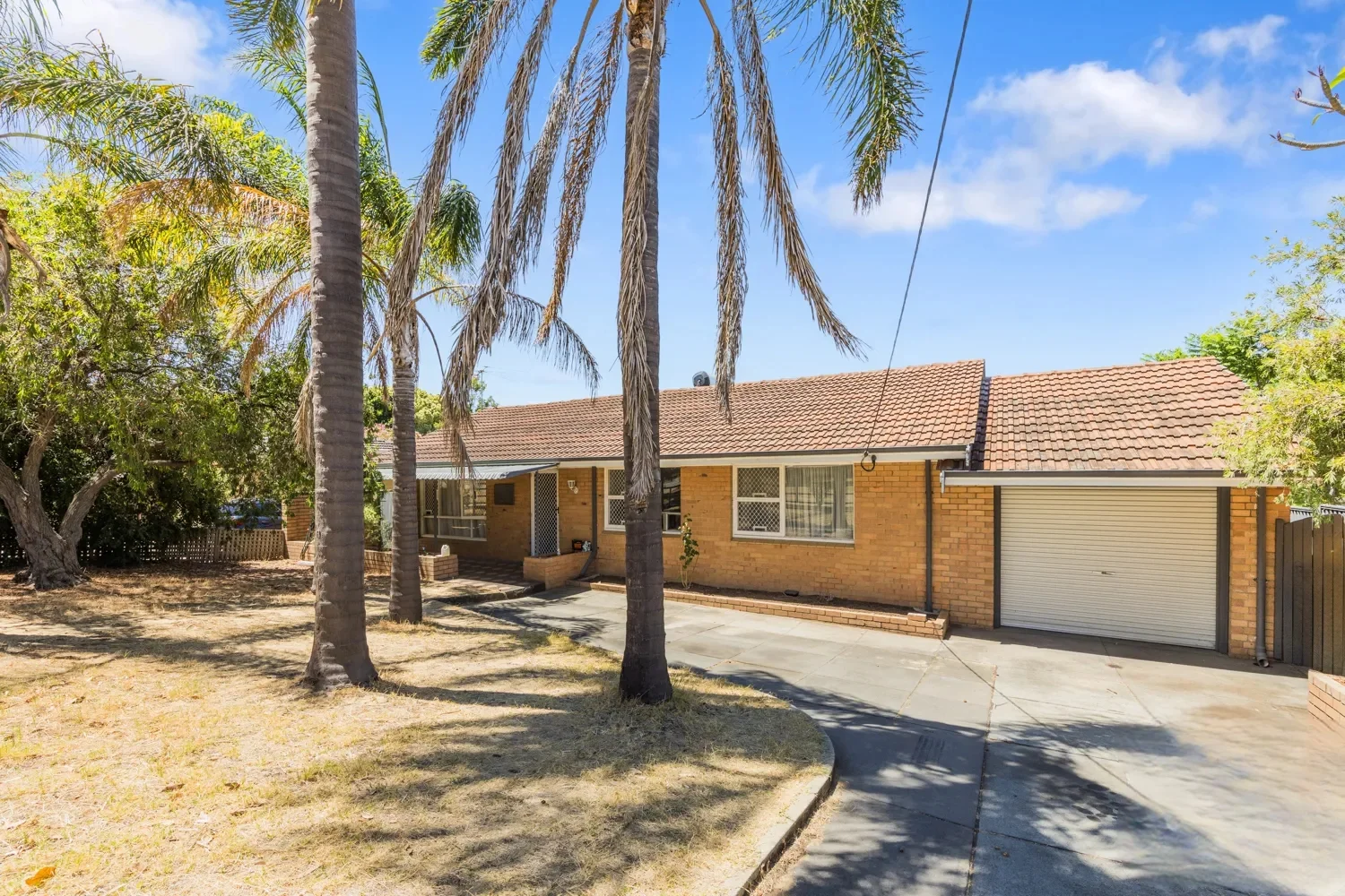 Primary image of 17 Calista Avenue, Calista WA 6167