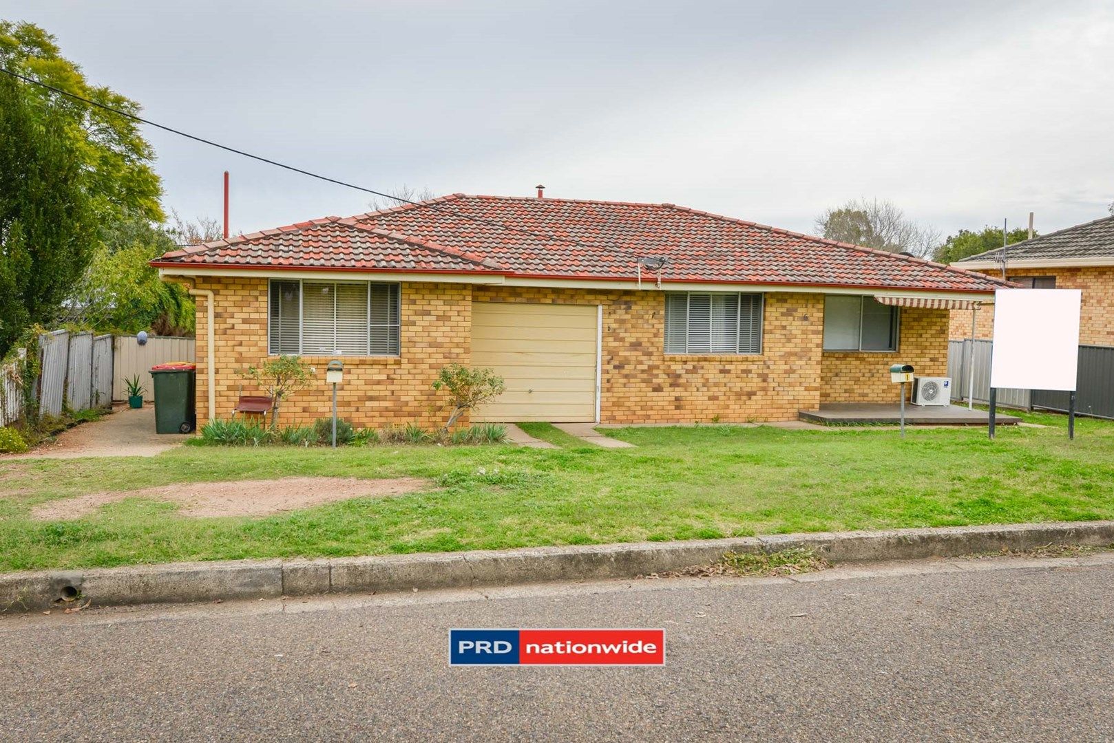 6 Martin Street, Tamworth NSW 2340, Image 1