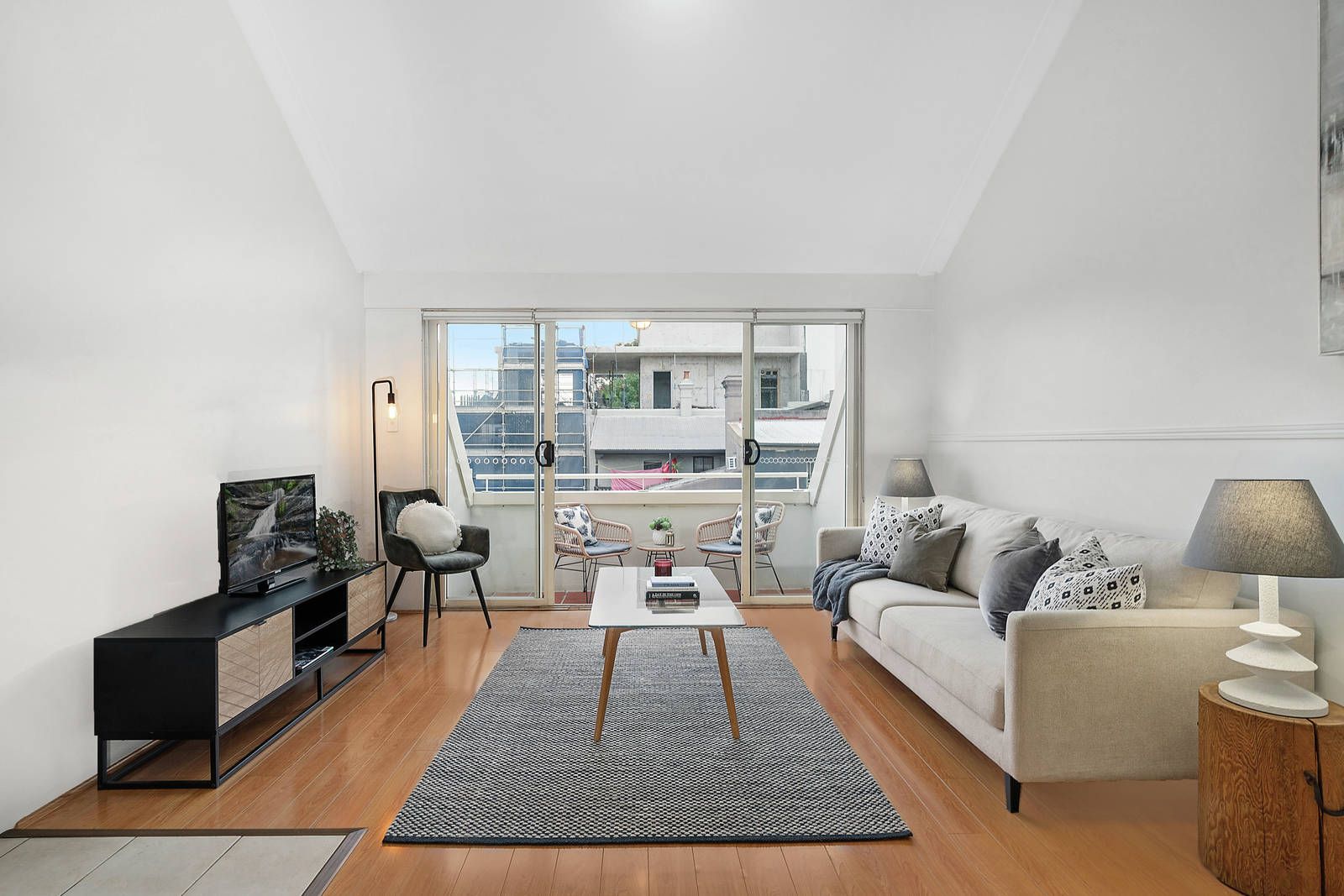 2 bedrooms Apartment / Unit / Flat in 16/140 New Canterbury Road PETERSHAM NSW, 2049